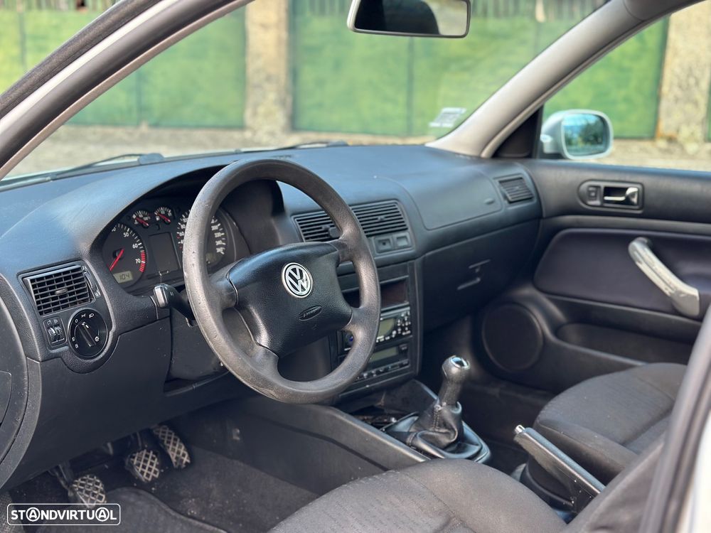 VW Golf 1.6i Confortline - 20