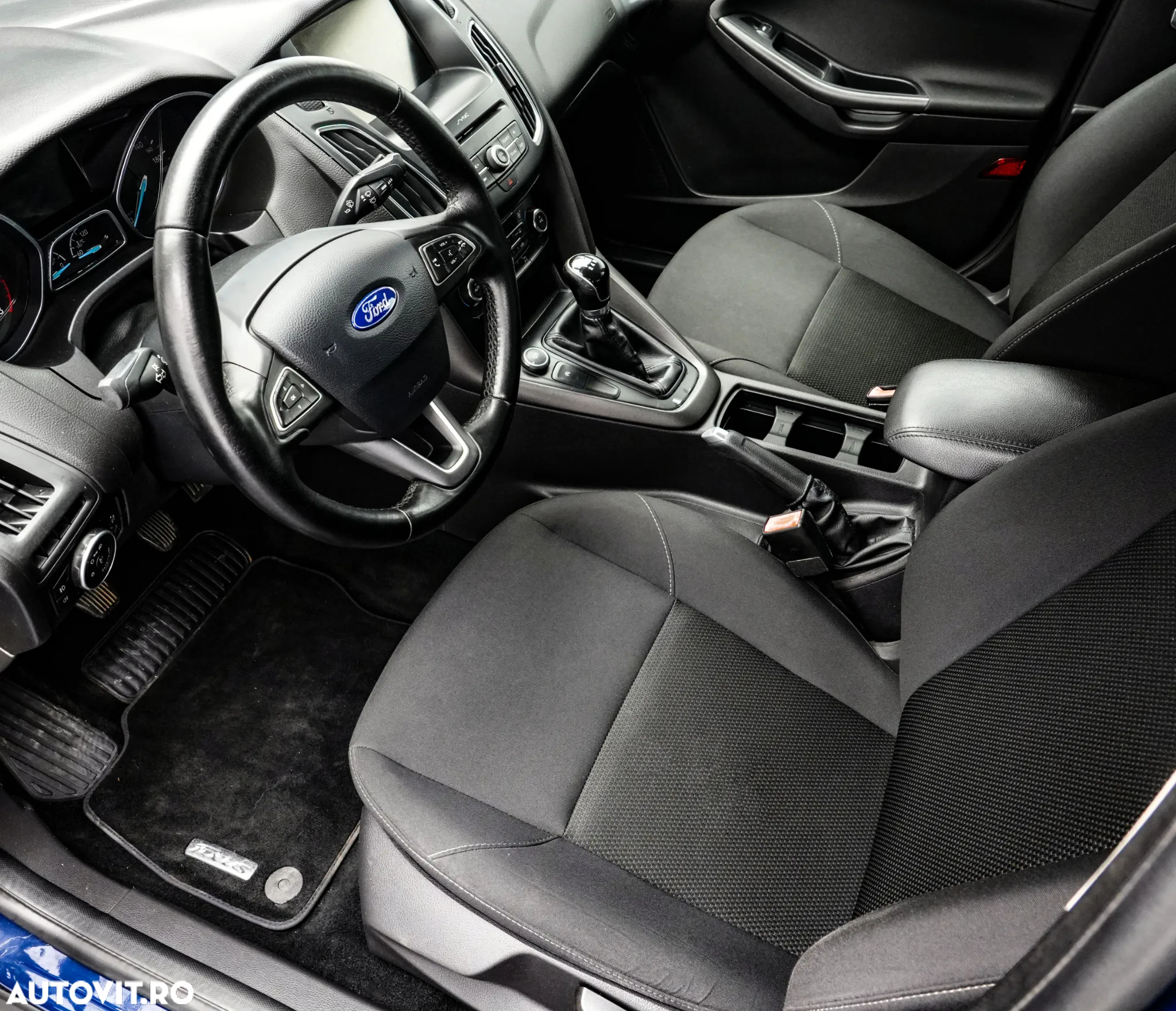 Ford Focus 1.0 EcoBoost Trend - 12