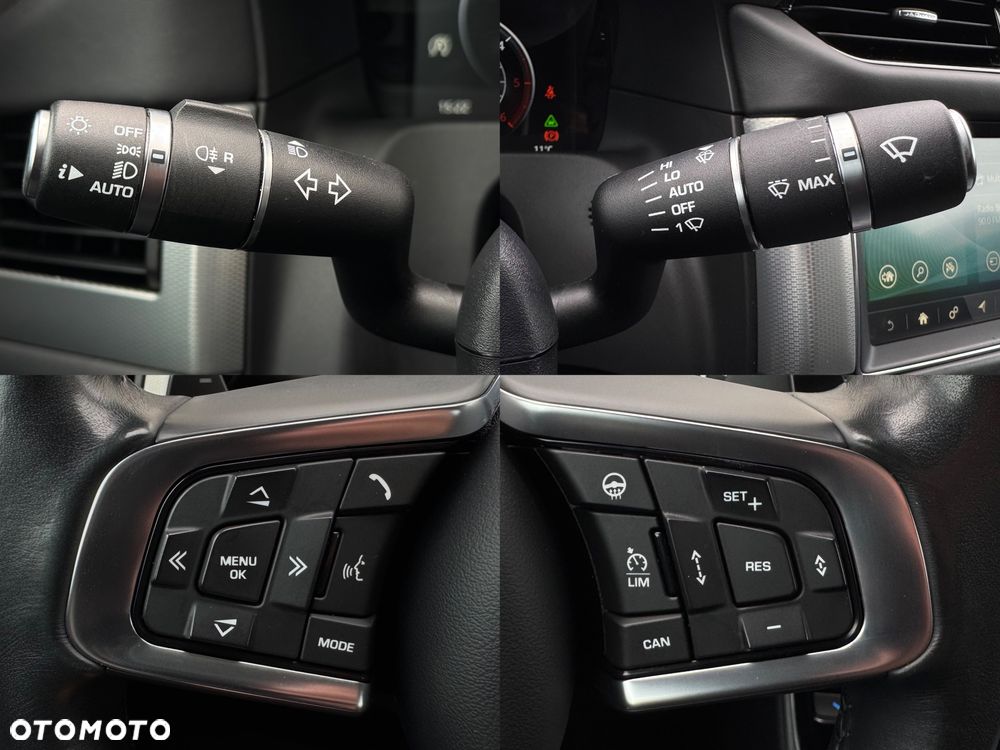 Jaguar XF 30d Portfolio - 11