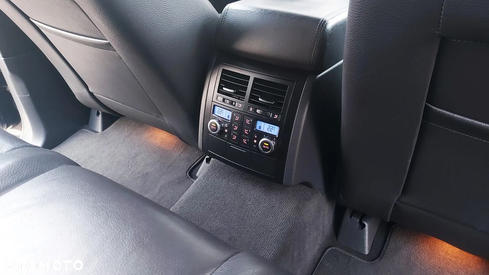 Volkswagen Touareg 3.0 V6 TDI DPF Automatik Exclusive Edition - 18