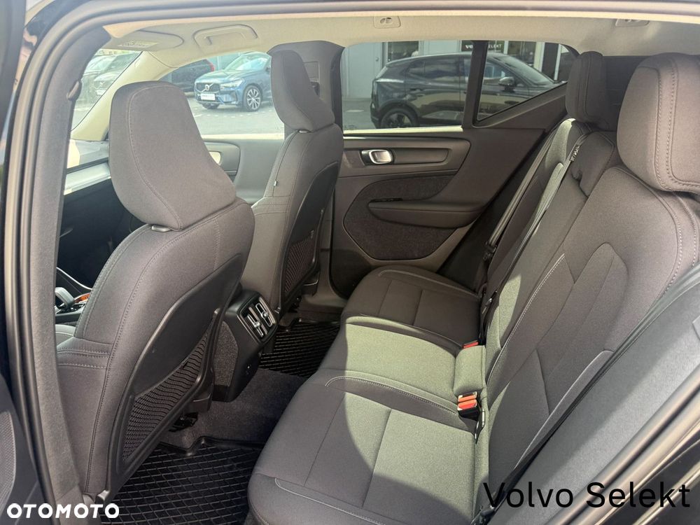 Volvo XC 40 - 24