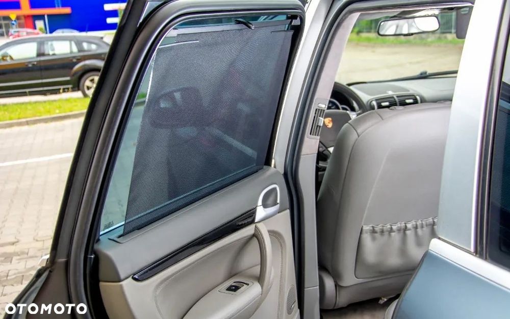 Porsche Cayenne Turbo - 20