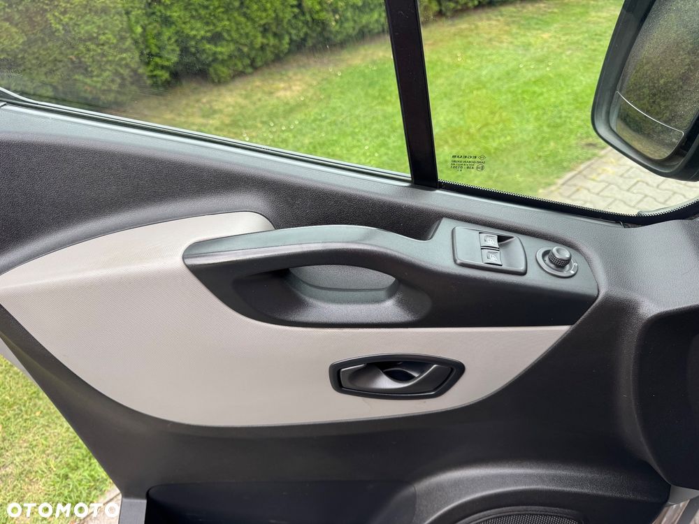 Renault Trafic - 27