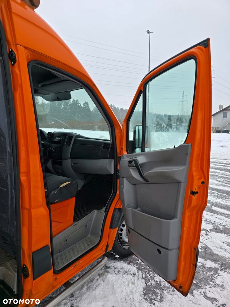 Mercedes-Benz Sprinter z zabudową warsztatową - 13