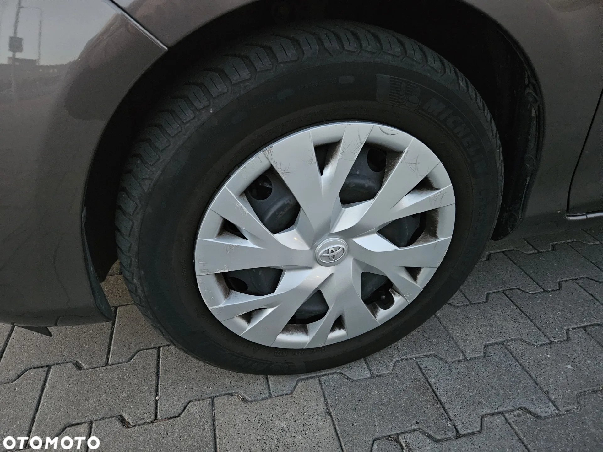 Toyota Yaris 1.5 Premium CVT - 29