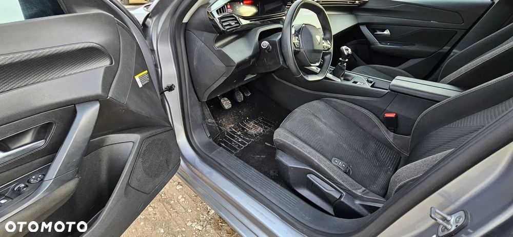 Peugeot 308 - 9