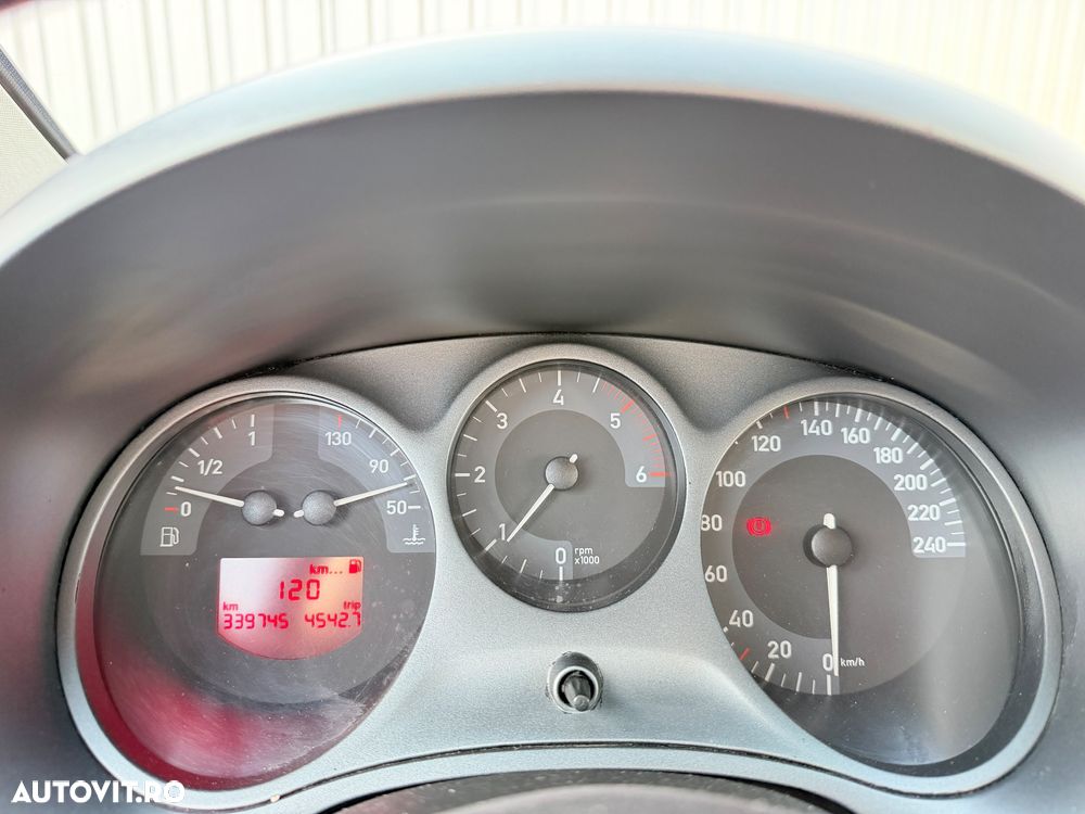 Seat Leon 2.0 TDI DPF Style - 16