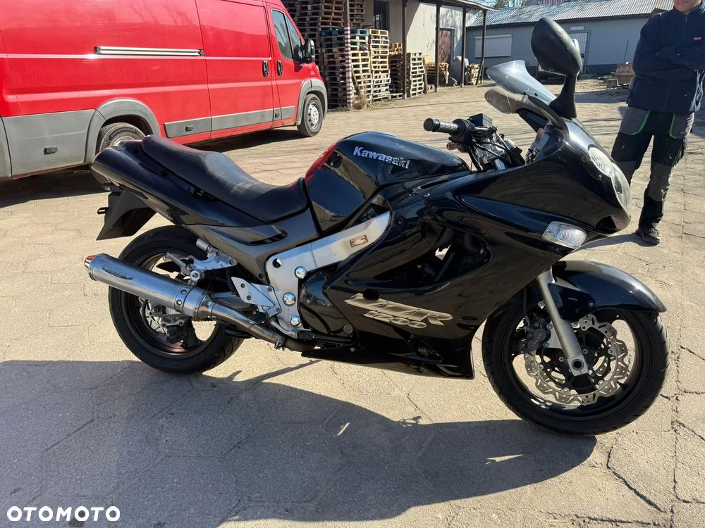 Kawasaki ZZR - 12