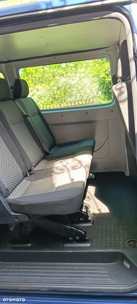 Volkswagen Transporter - 8