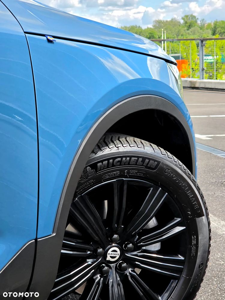 Volvo XC 40 B3 Ultra Dark - 3