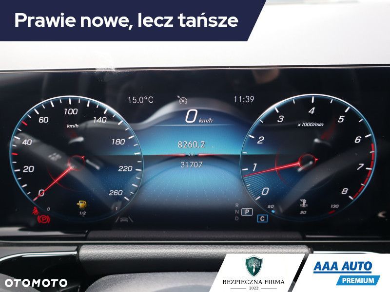 Mercedes-Benz GLA - 12