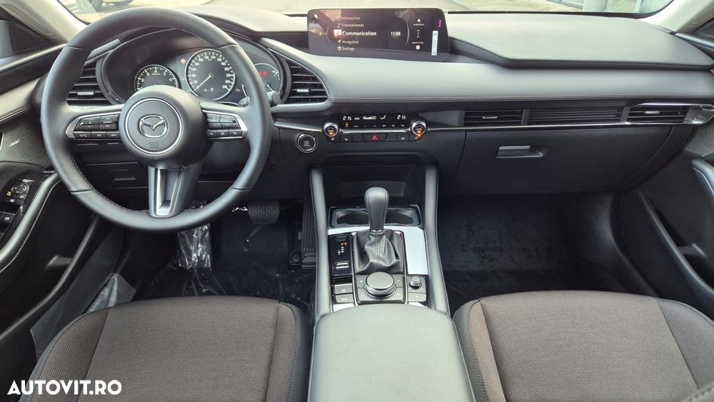 Mazda 3 e-Skyactiv X186 AT MHEV Exclusive-Line - 10