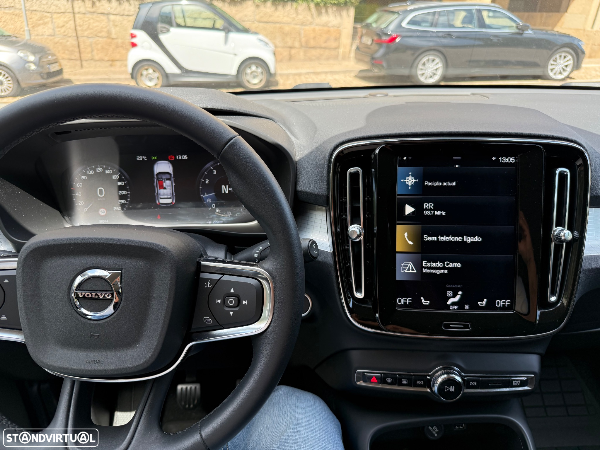 Volvo XC 40 1.5 T2 Momentum Plus - 13