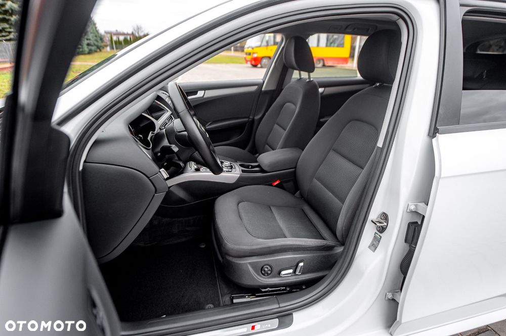 Audi A4 Avant 2.0 TFSI quattro S tronic S line Sportpaket - 22