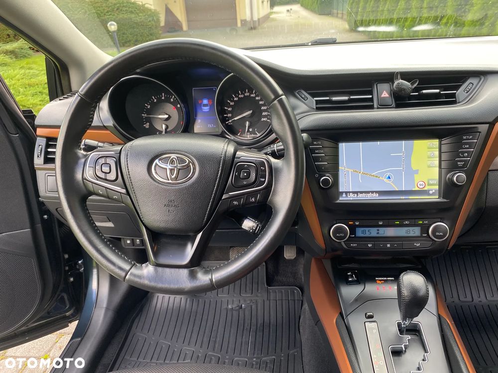 Toyota Avensis 2.0 Prestige MS - 22