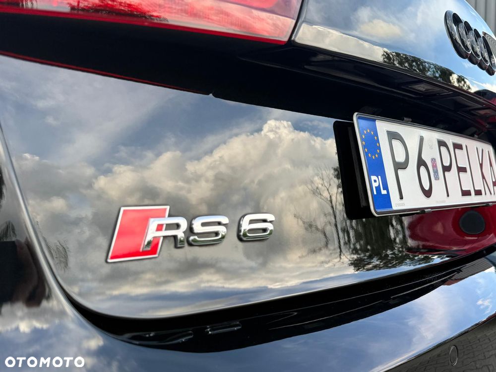 Audi RS6 Avant - 14