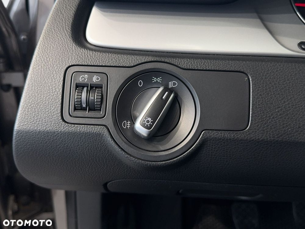 Volkswagen Passat Variant - 22