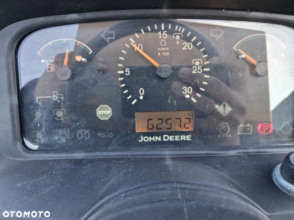 John Deere 4520 eHydro - 12