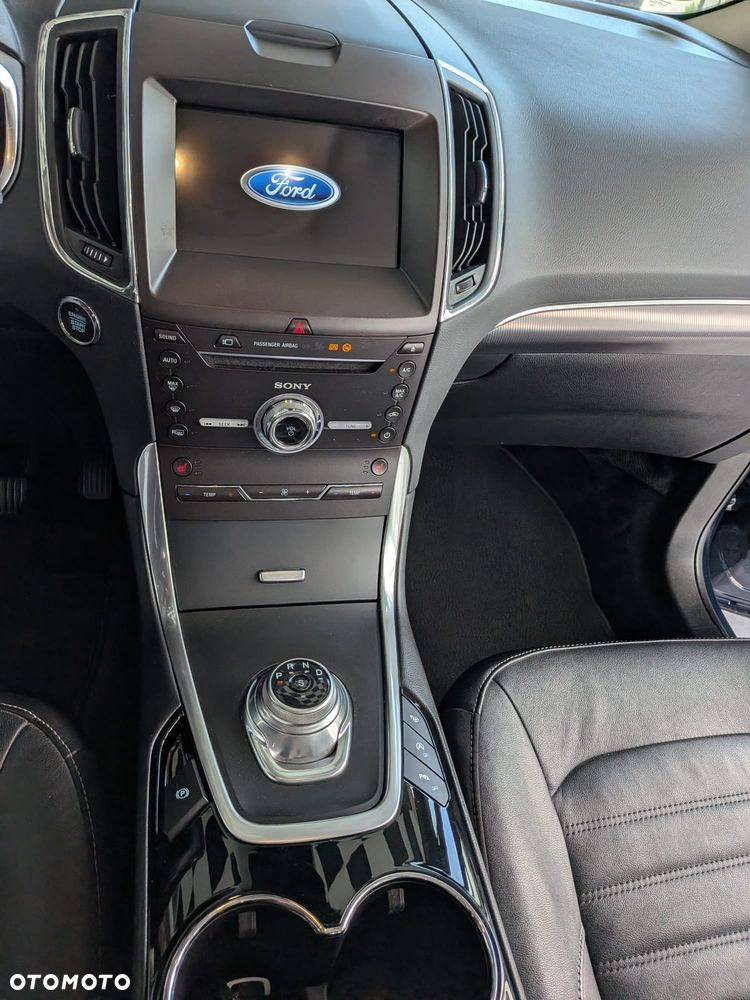 Ford Galaxy - 30