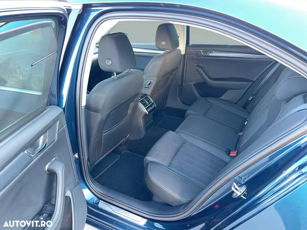 Skoda Superb 2.0 TDI DSG Style - 27