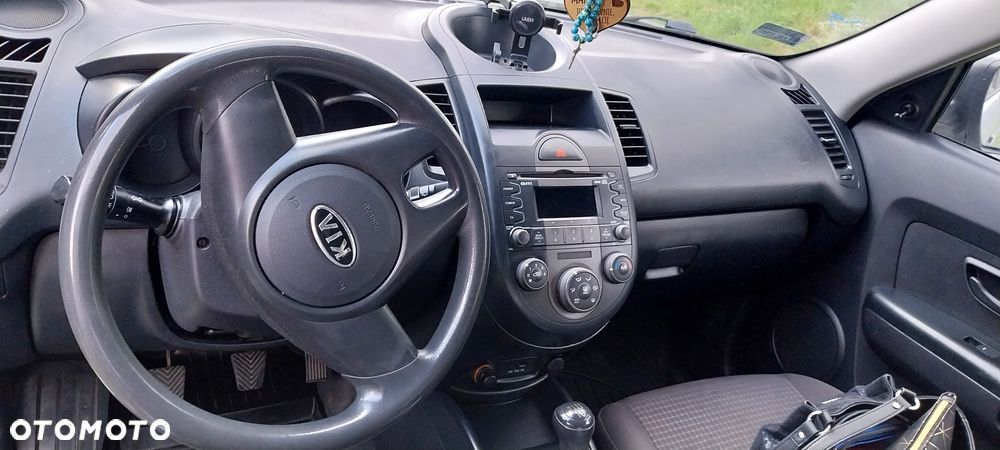 Kia Soul 1.6 CRDI M - 11