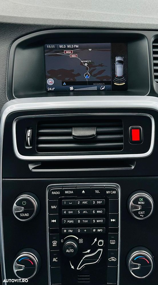 Volvo V60 D2 Momentum - 26