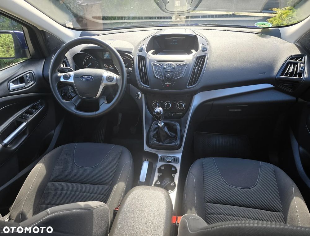 Ford Kuga 1.5 EcoBoost 2x4 Trend - 21
