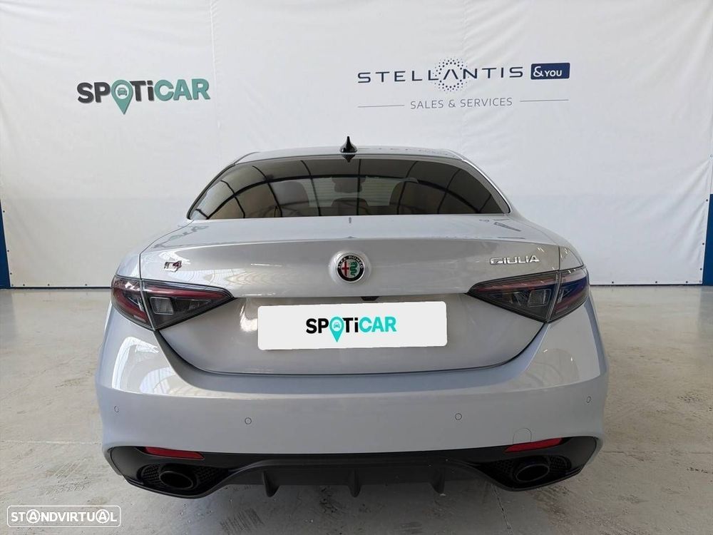 Alfa Romeo Giulia 2.0 T Veloce Q4 AT8 - 7