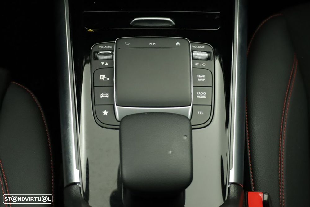 Mercedes-Benz EQA 300 4Matic AMG Line - 15