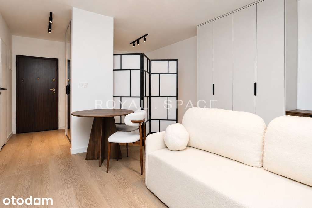 Mieszkanie z balkonem w Garden Residence