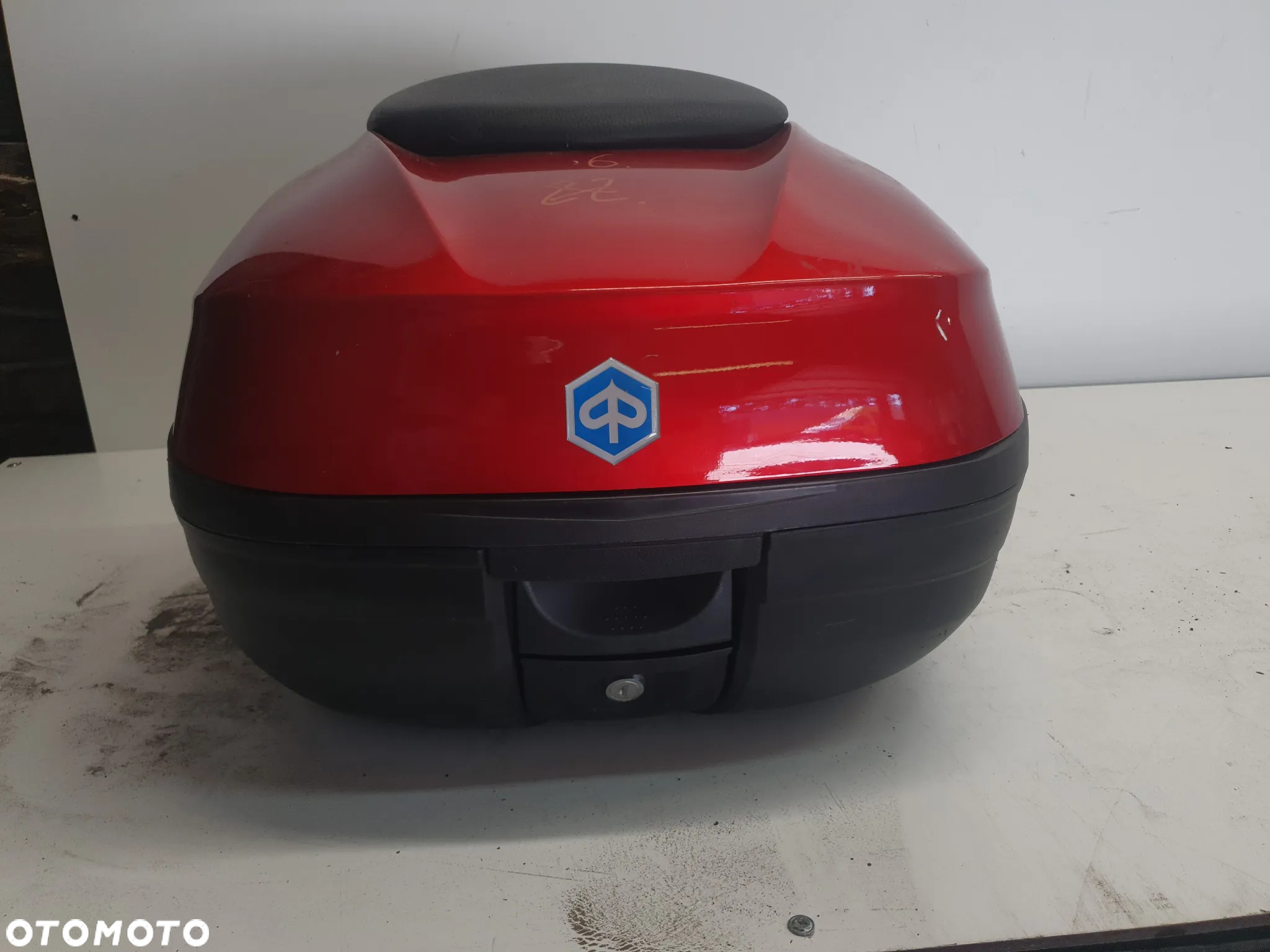 } PIAGGIO MP3 300 Kufer Schowek Pojemnik Bagażnik SHAD - 2