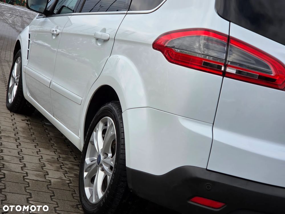 Ford S-Max 2.0 TDCi DPF Ambiente - 12