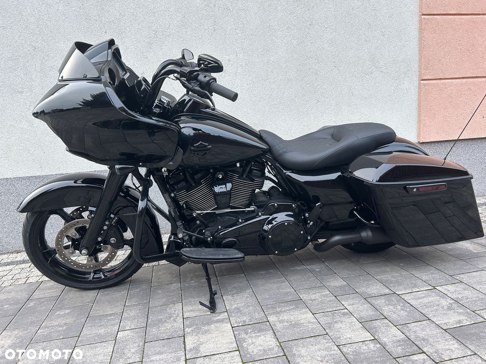 Harley-Davidson Touring Road Glide - 16
