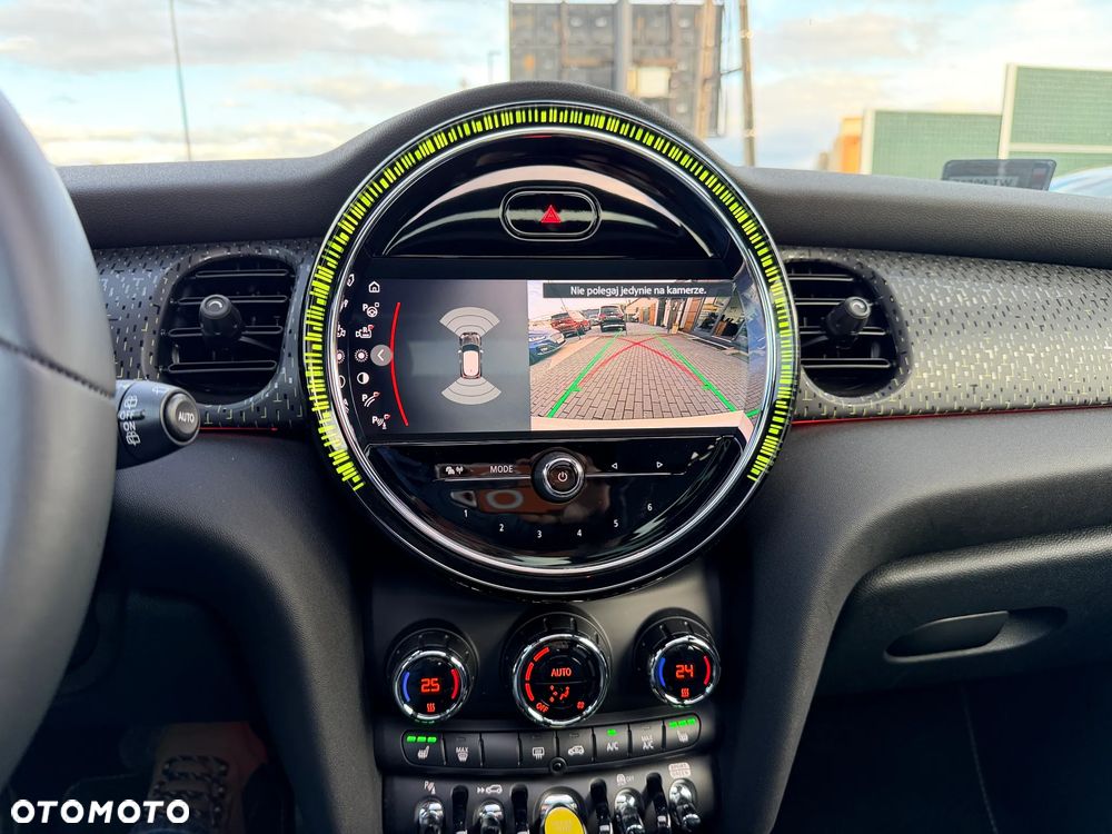 MINI Cooper SE Electric Trim - 22