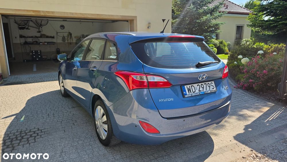 Hyundai i30 1.6 CRDi Classic + - 5