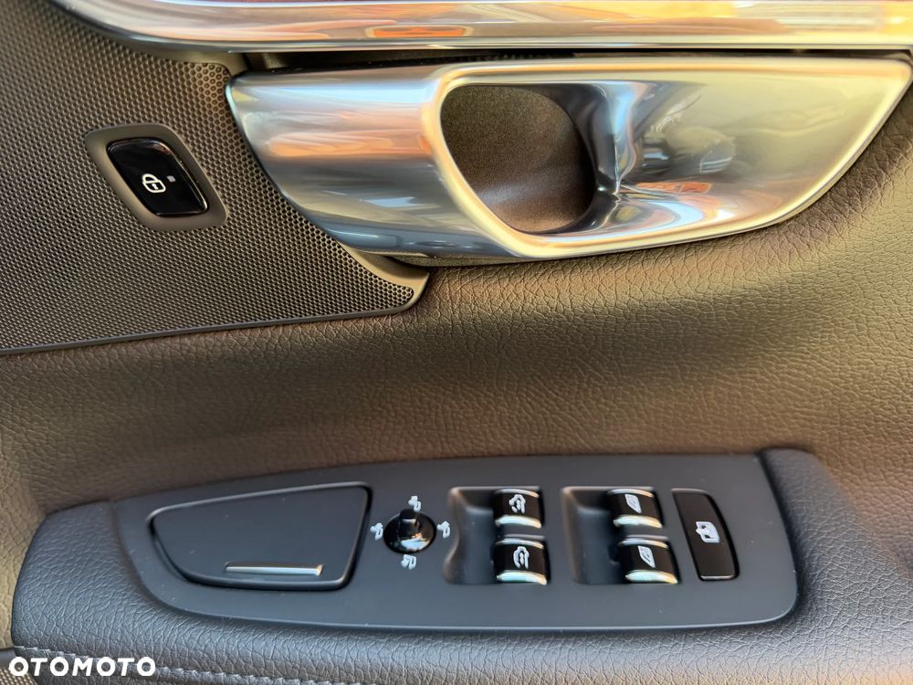 Volvo S90 - 22