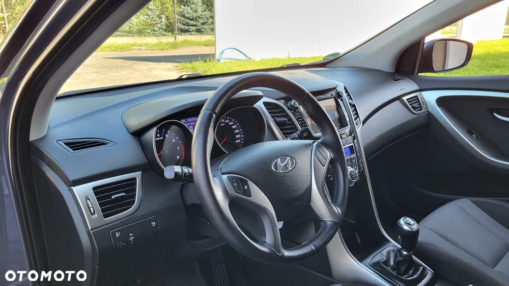 Hyundai i30 1.4 Intro Edition - 28