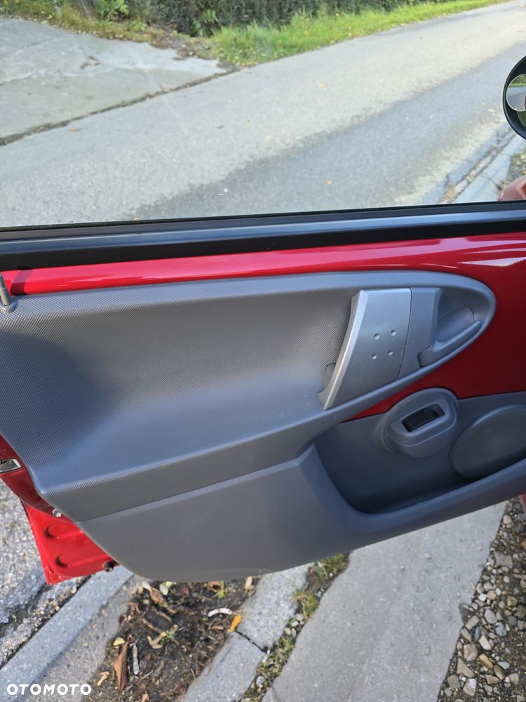 Toyota Aygo ver-1-0-vvt--i - 15