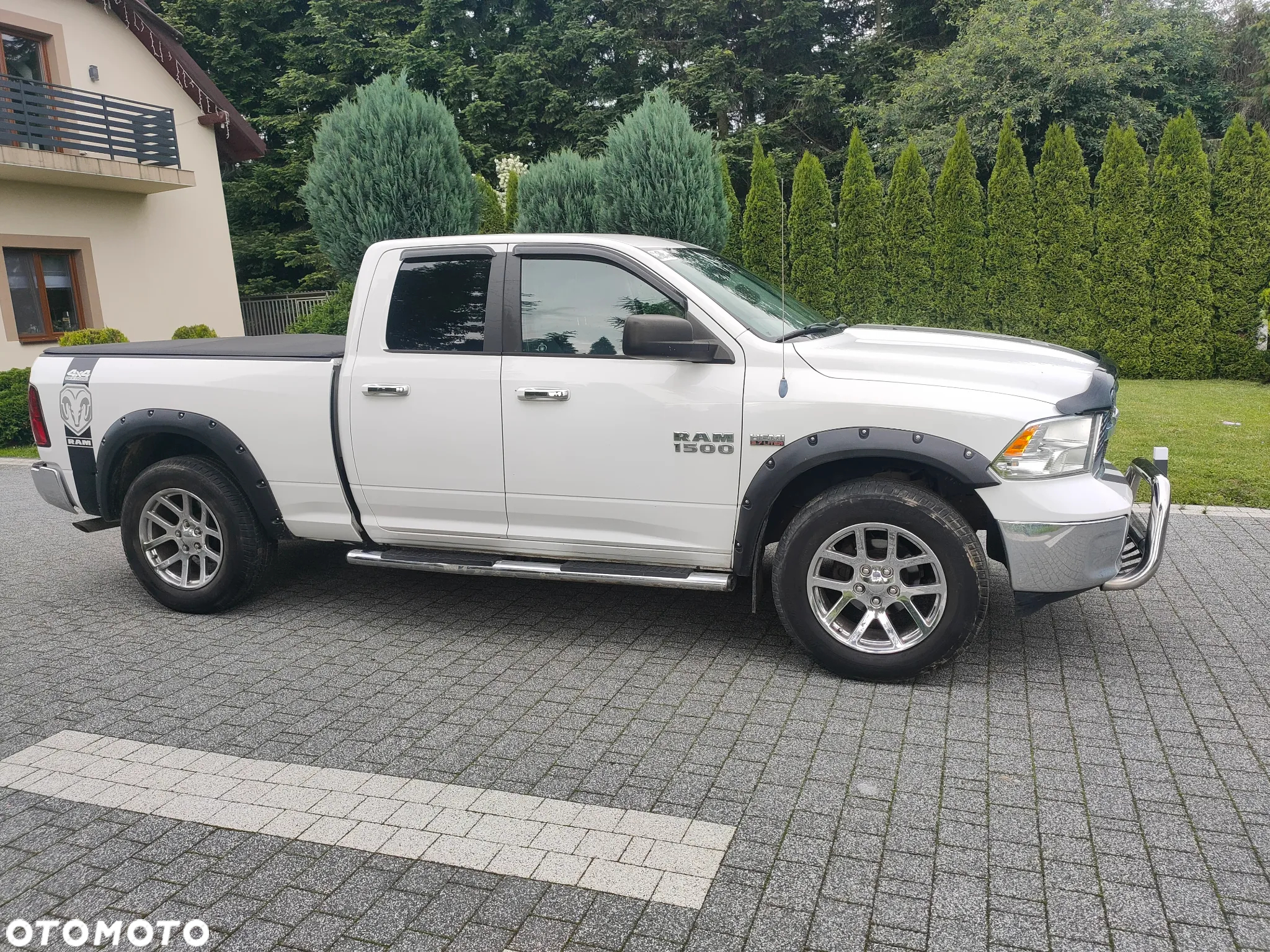 Dodge RAM 1500 5.7 4x4 - 6