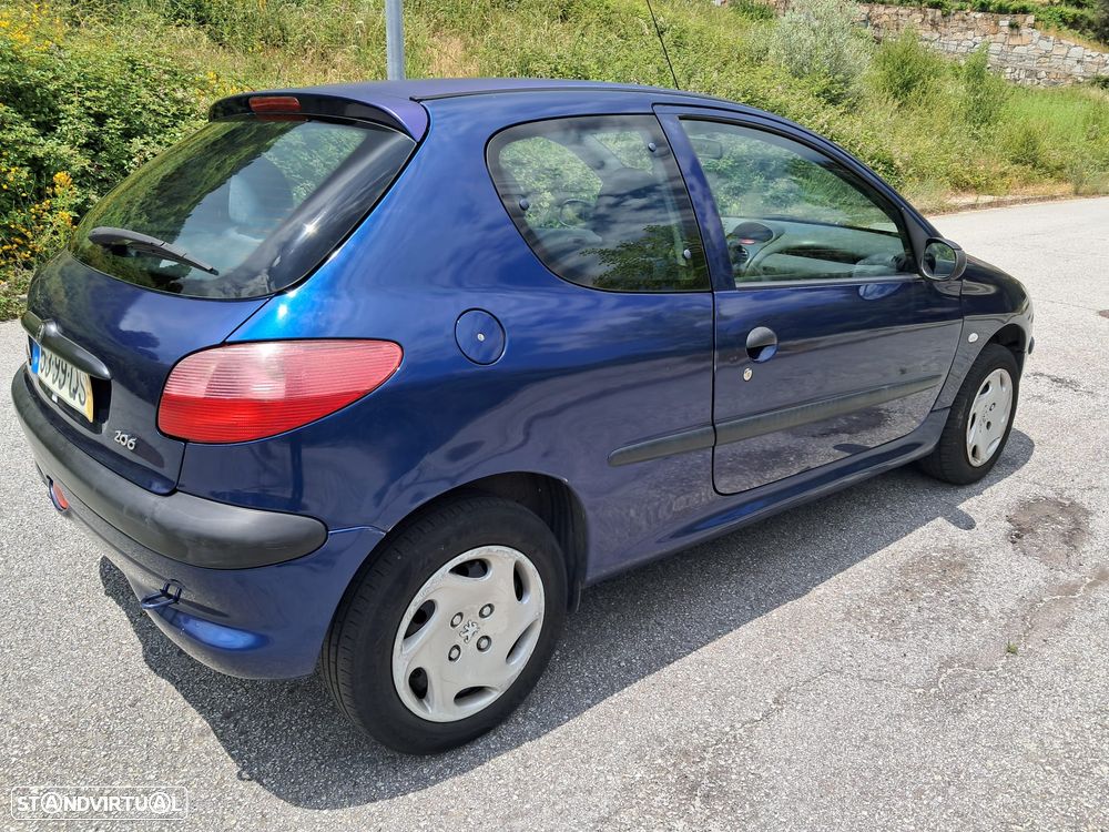 Peugeot 206 1.1 Color Line - 6