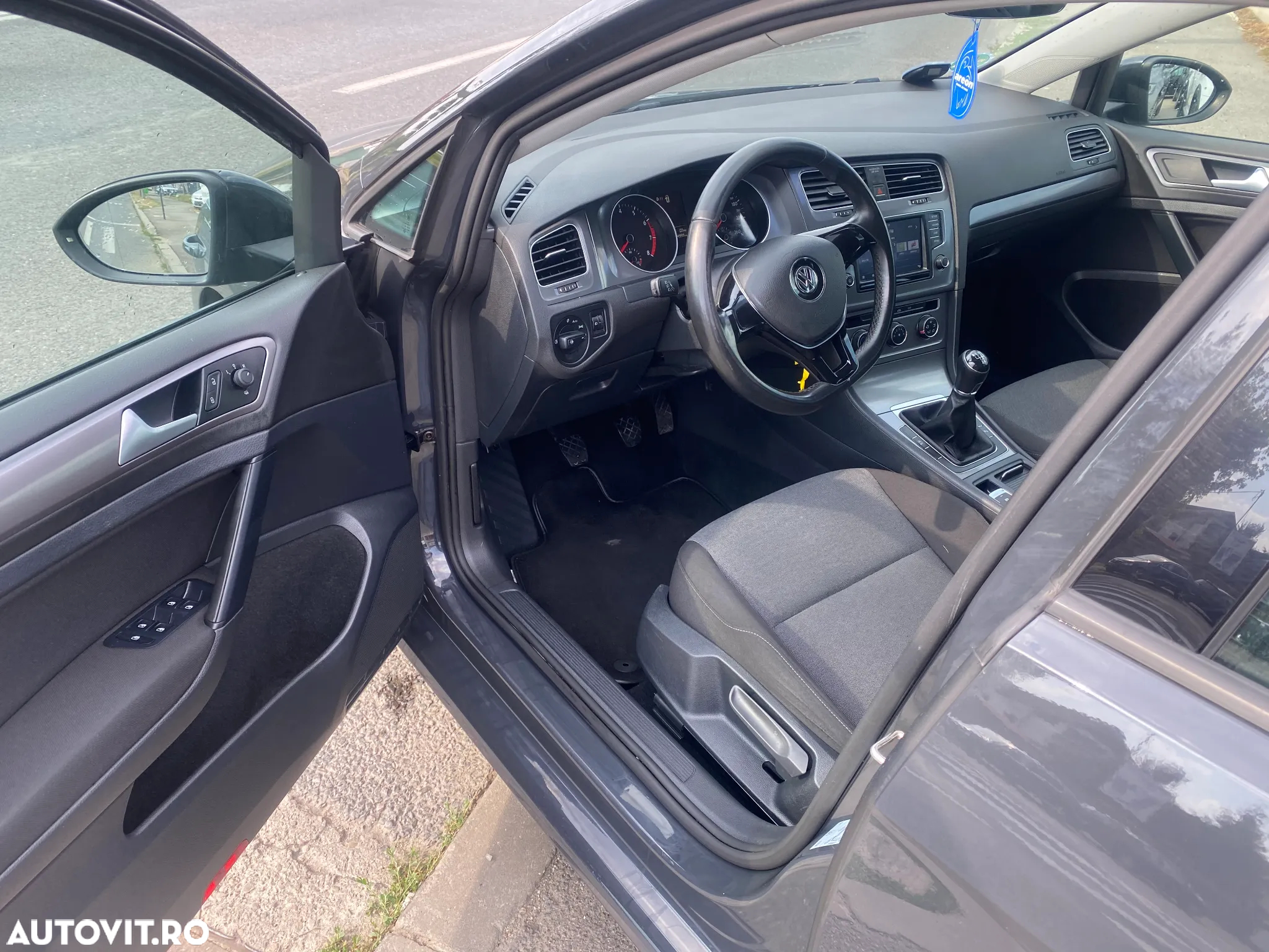 Volkswagen Golf 1.2 TSI BlueMotion Technology Comfortline - 11