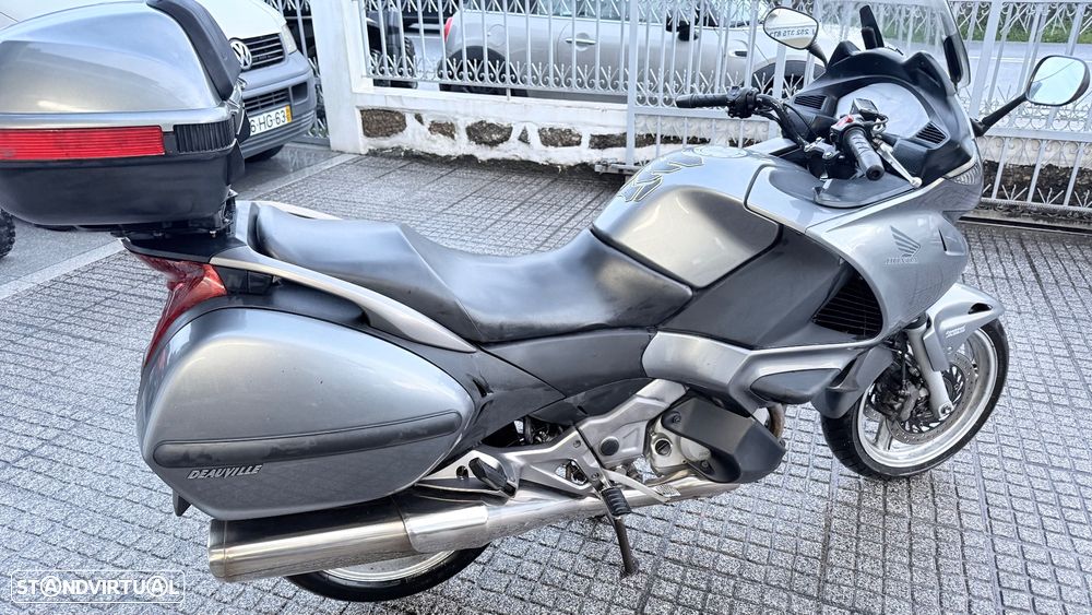 Honda Deauville - 8