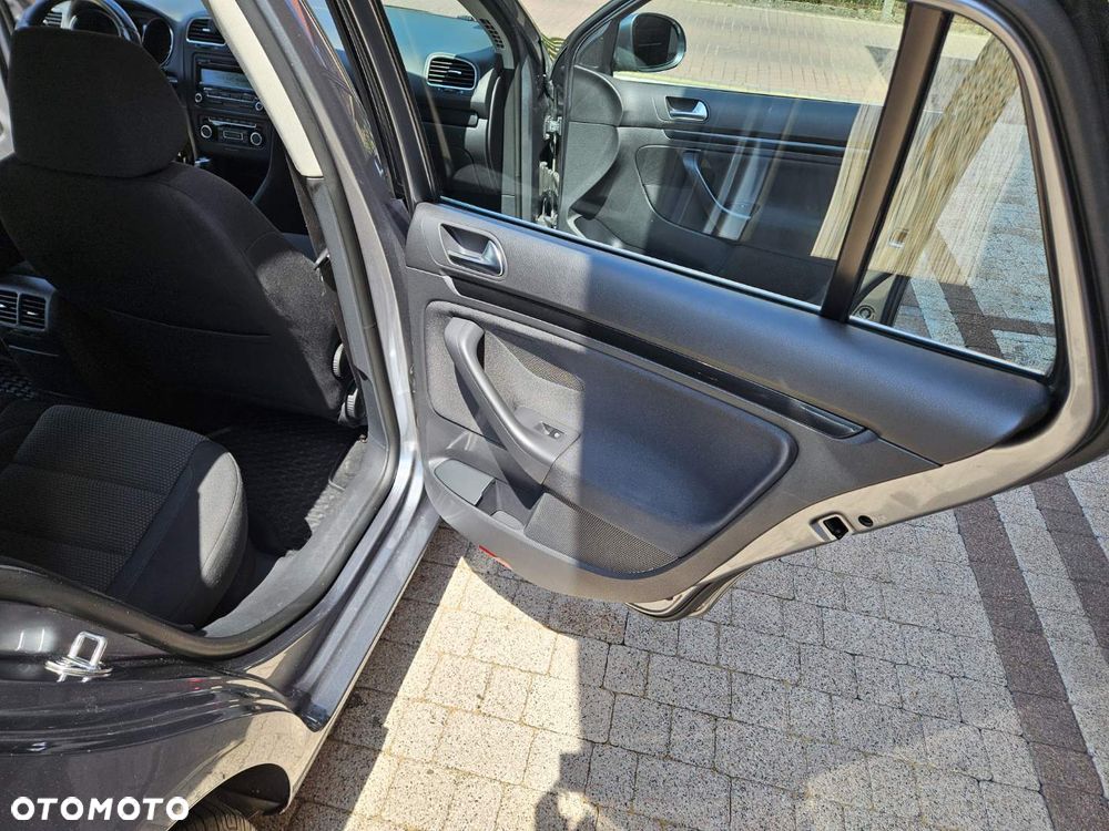 Volkswagen Golf 1.6 TDI Comfortline - 16