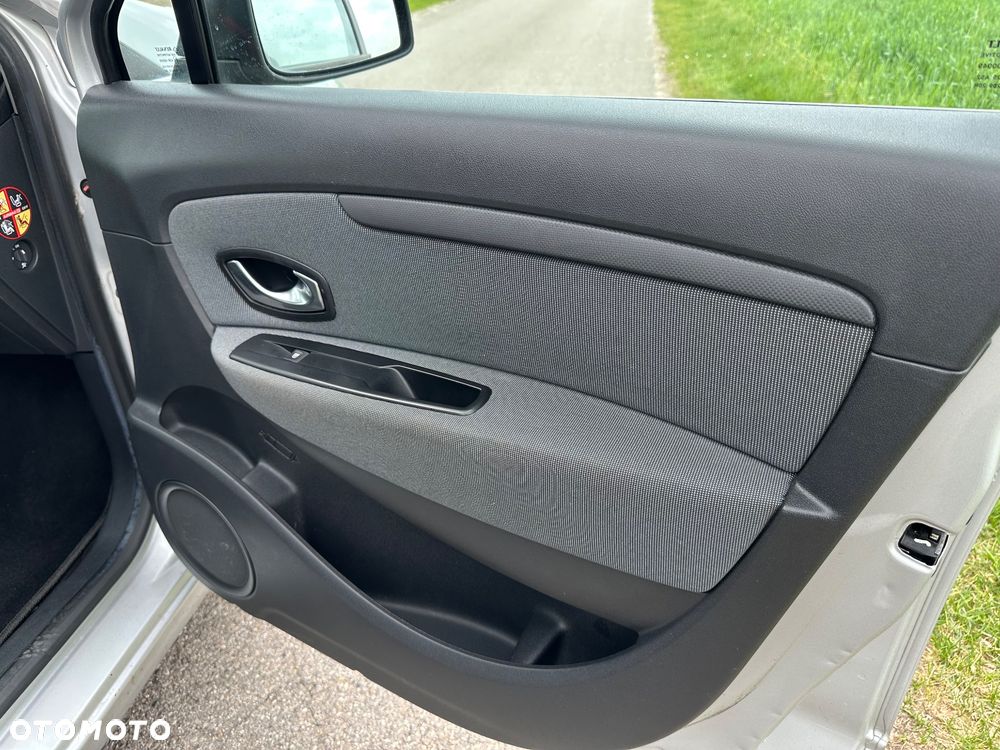 Renault Scenic 1.6 16V 110 Expression - 24