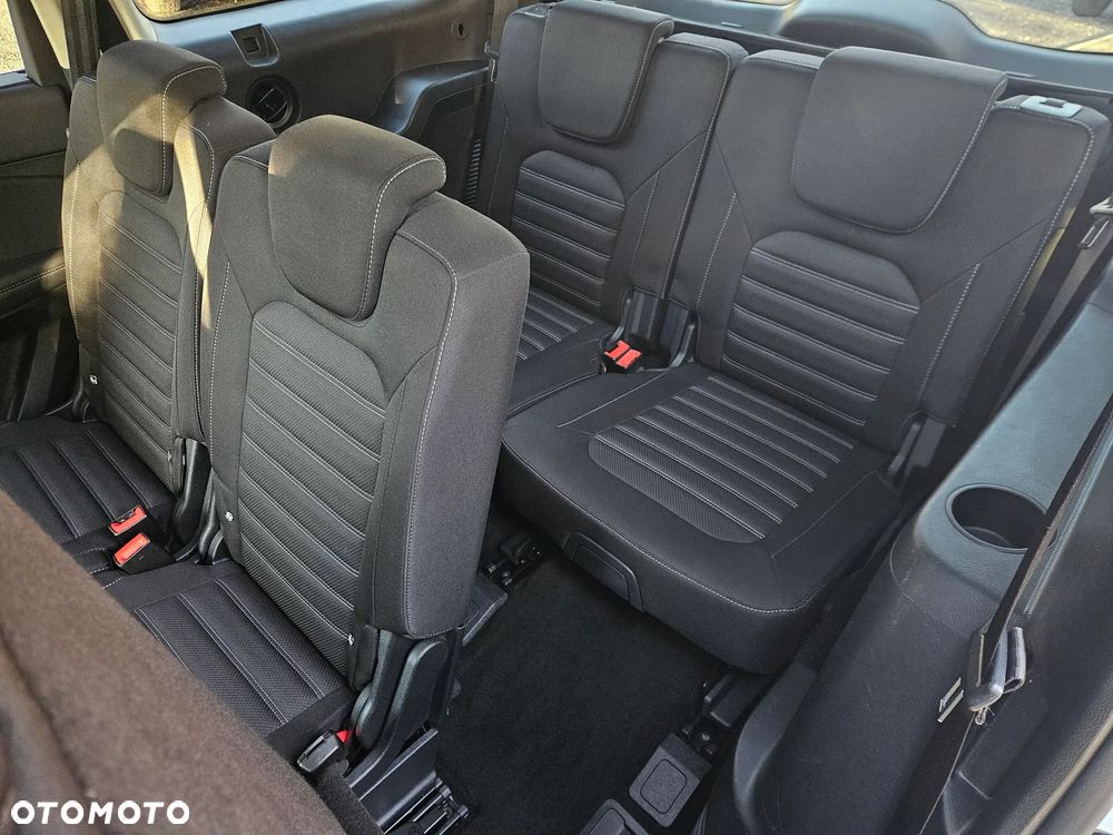 Ford Galaxy 1.5 EcoBoost Titanium - 35