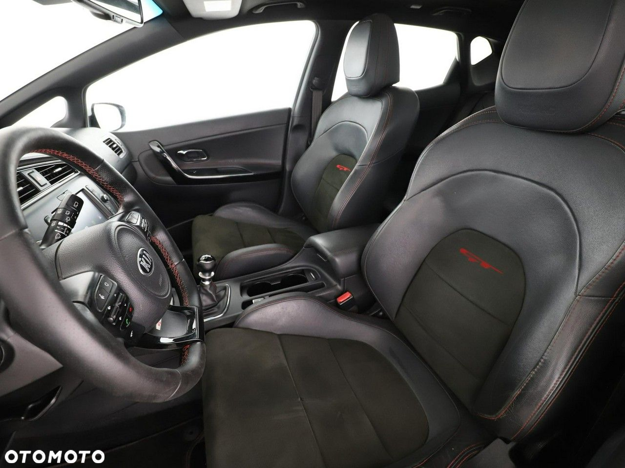 Kia Ceed 1.6 T-GDI GT-Track - 13