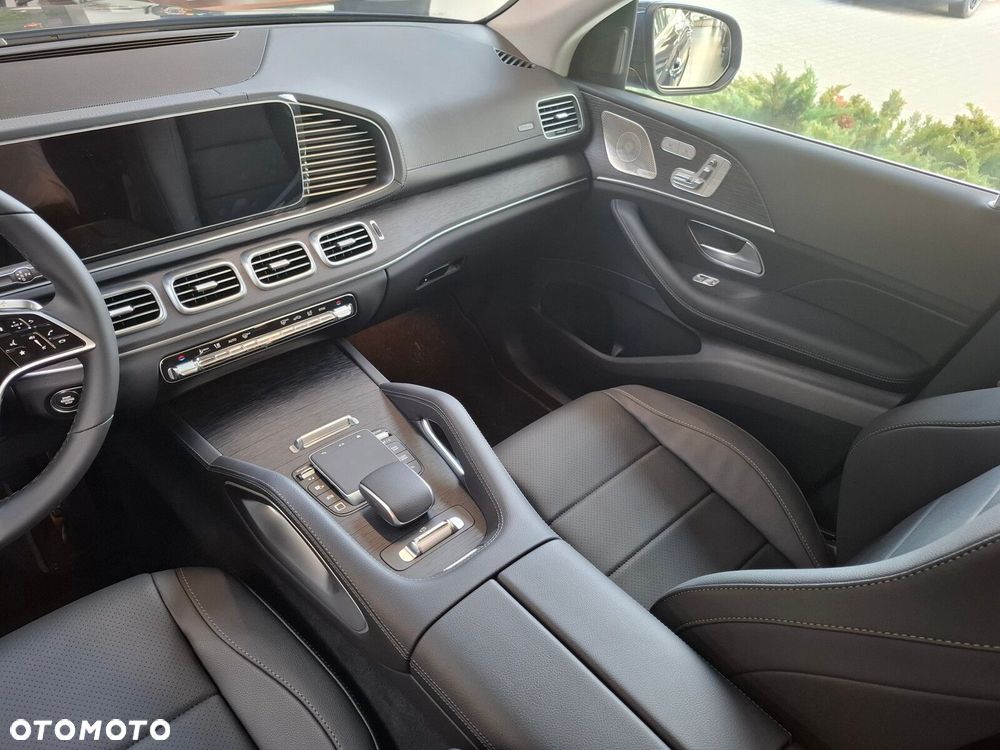 Mercedes-Benz GLE - 13