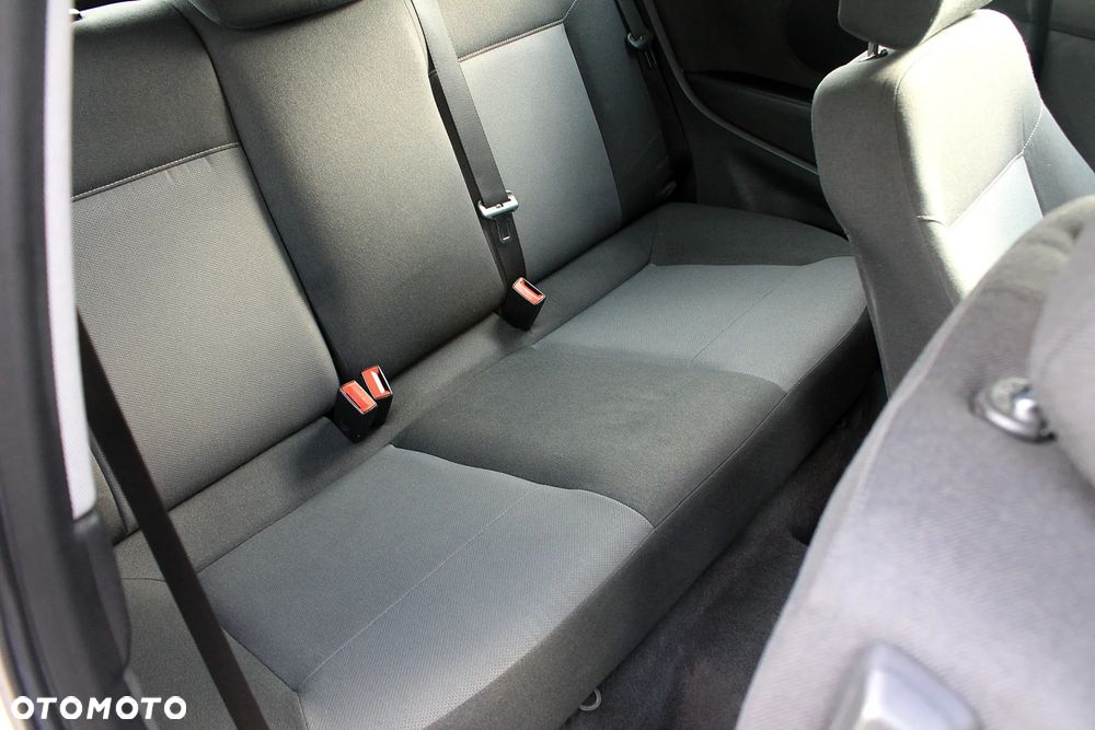 Opel Astra GTC 1.8 Innovation - 8