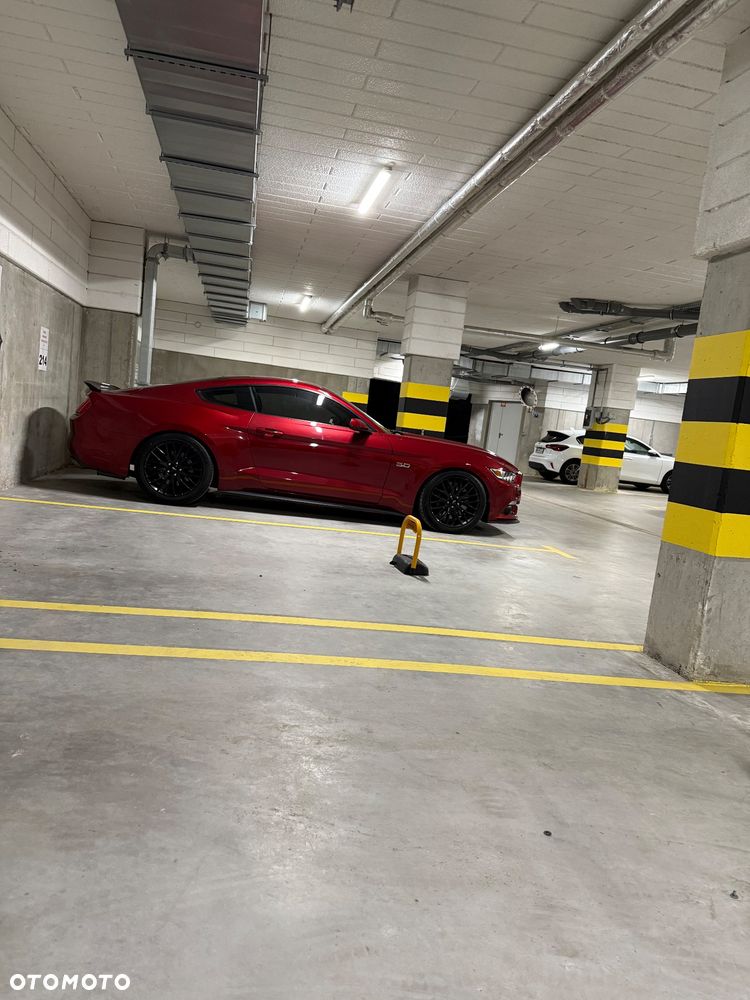 Ford Mustang 5.0 V8 GT - 10