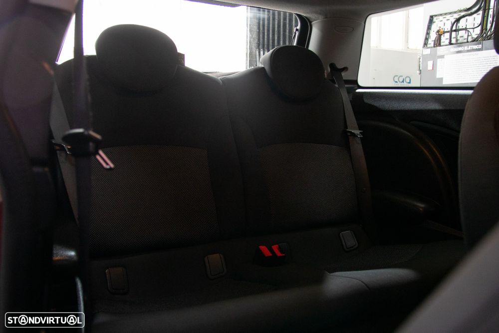 MINI 3 Portas One - 9